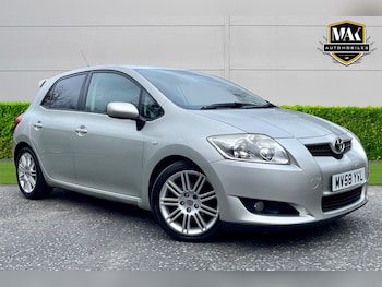 Toyota Auris feature image