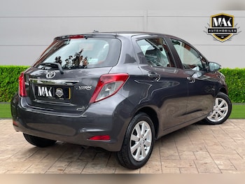 Used Toyota Yaris 2012 for sale - 75410239: Photo