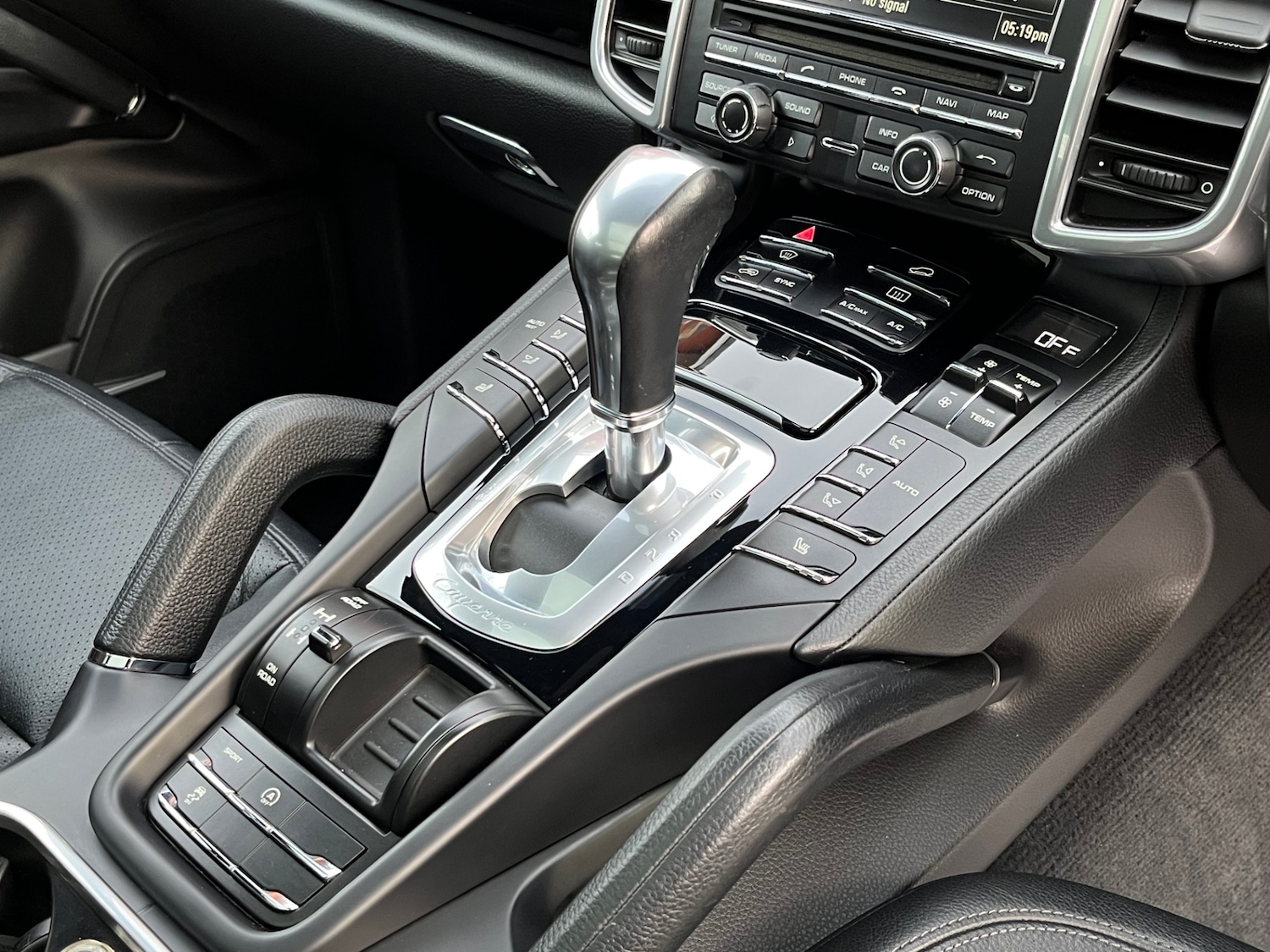 Used Porsche Cayenne 2016 for sale - 78114987: Photo 11