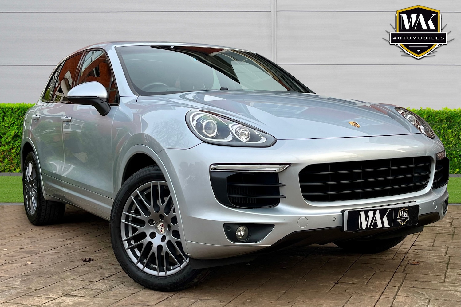 Used Porsche Cayenne 2016 for sale - 78114987: Photo 2