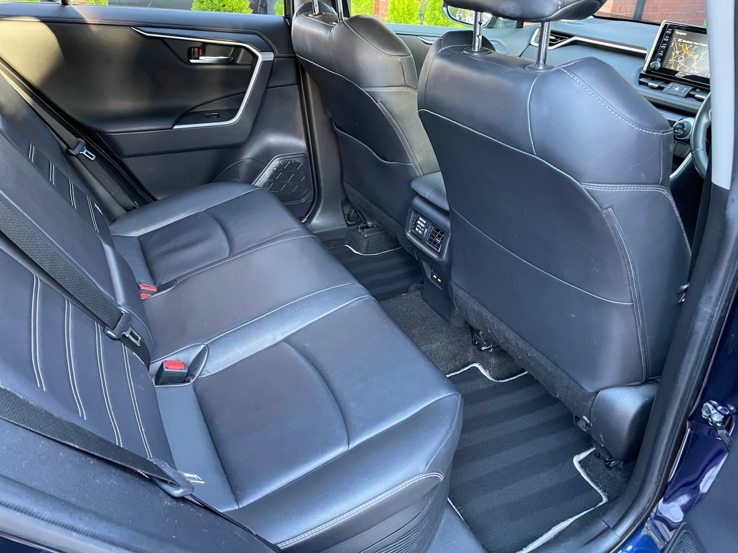 Used Toyota RAV4 2021 for sale - 76807327: Photo 12