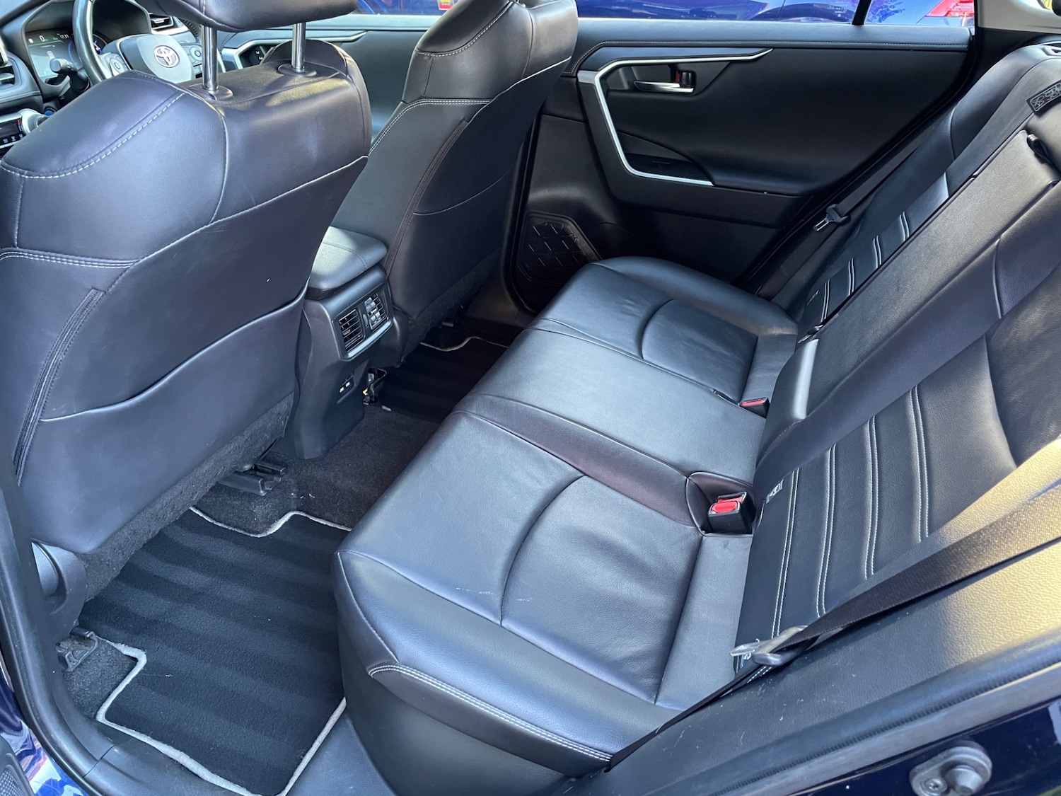 Used Toyota RAV4 2021 for sale - 76807327: Photo 13