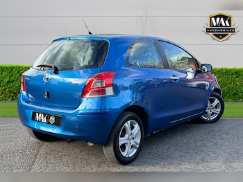 Used Toyota Yaris 2010 for sale - 78218120: Photo