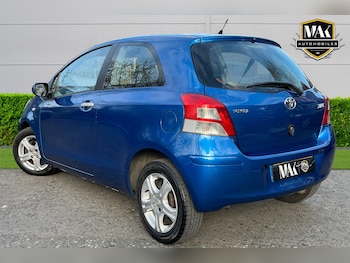 Used Toyota Yaris 2010 for sale - 78218120: Photo