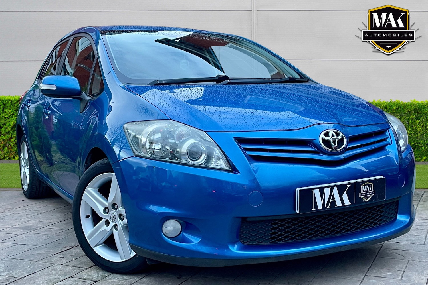 Used Toyota Auris 2010 for sale - 77495728: Photo 2