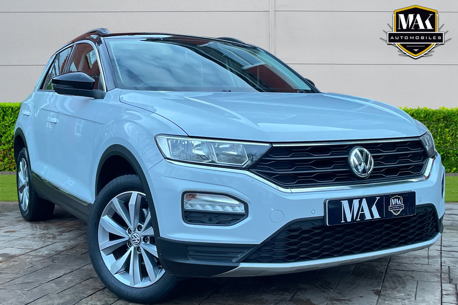 Used Volkswagen T-Roc 2019 for sale - 77216378: Photo 2