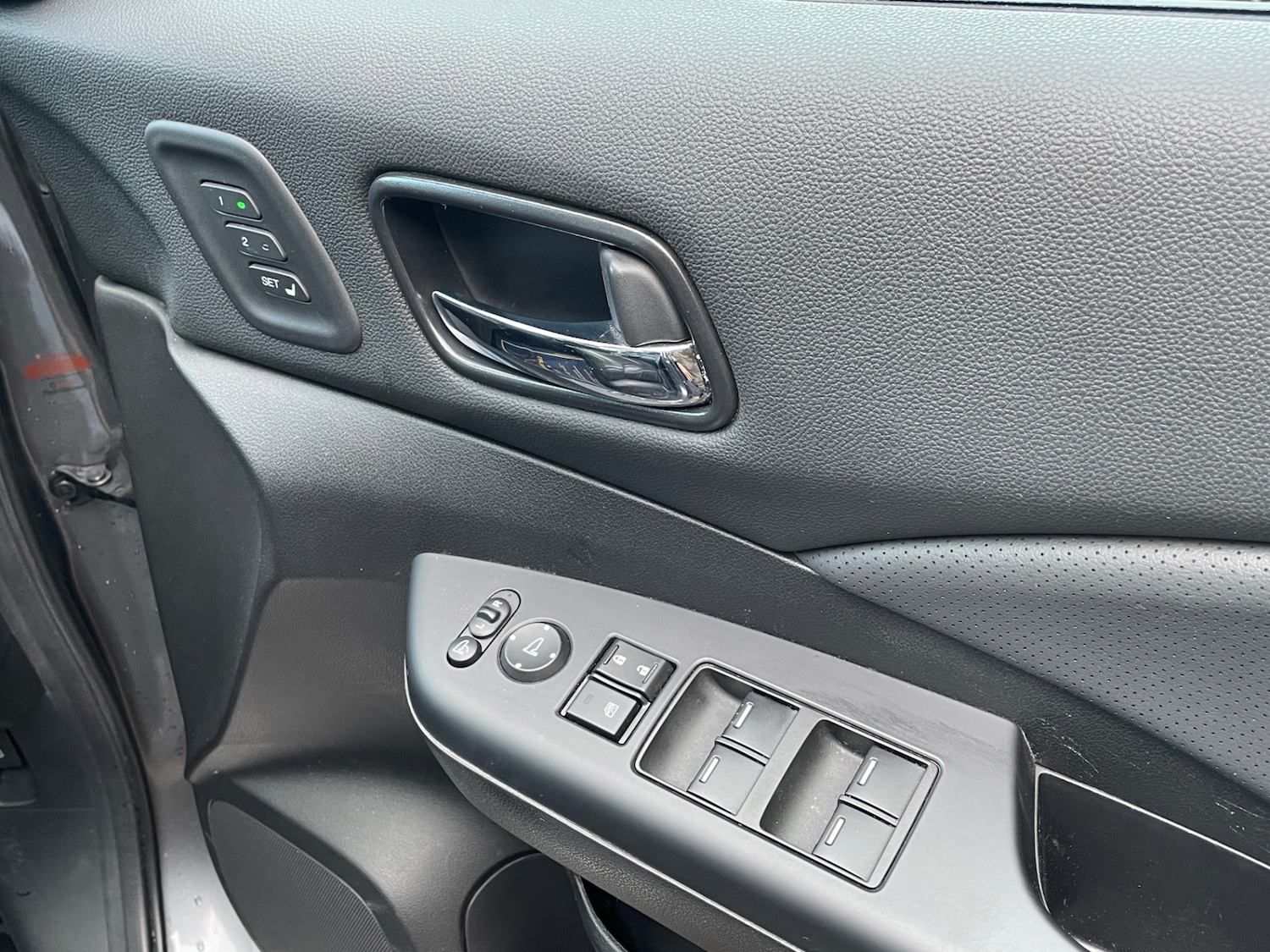 Used Honda CR-V 2015 for sale - 76975396: Photo 20