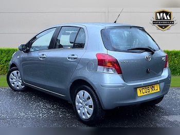 Used Toyota Yaris 2009 for sale - 79068037: Photo
