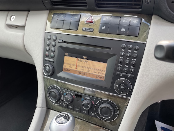 Used Mercedes-Benz CLC 2010 for sale - 76245518: Photo 9