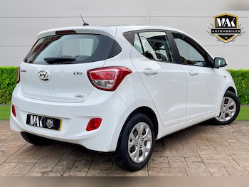 Used Hyundai i10 2015 for sale - 77881437: Photo