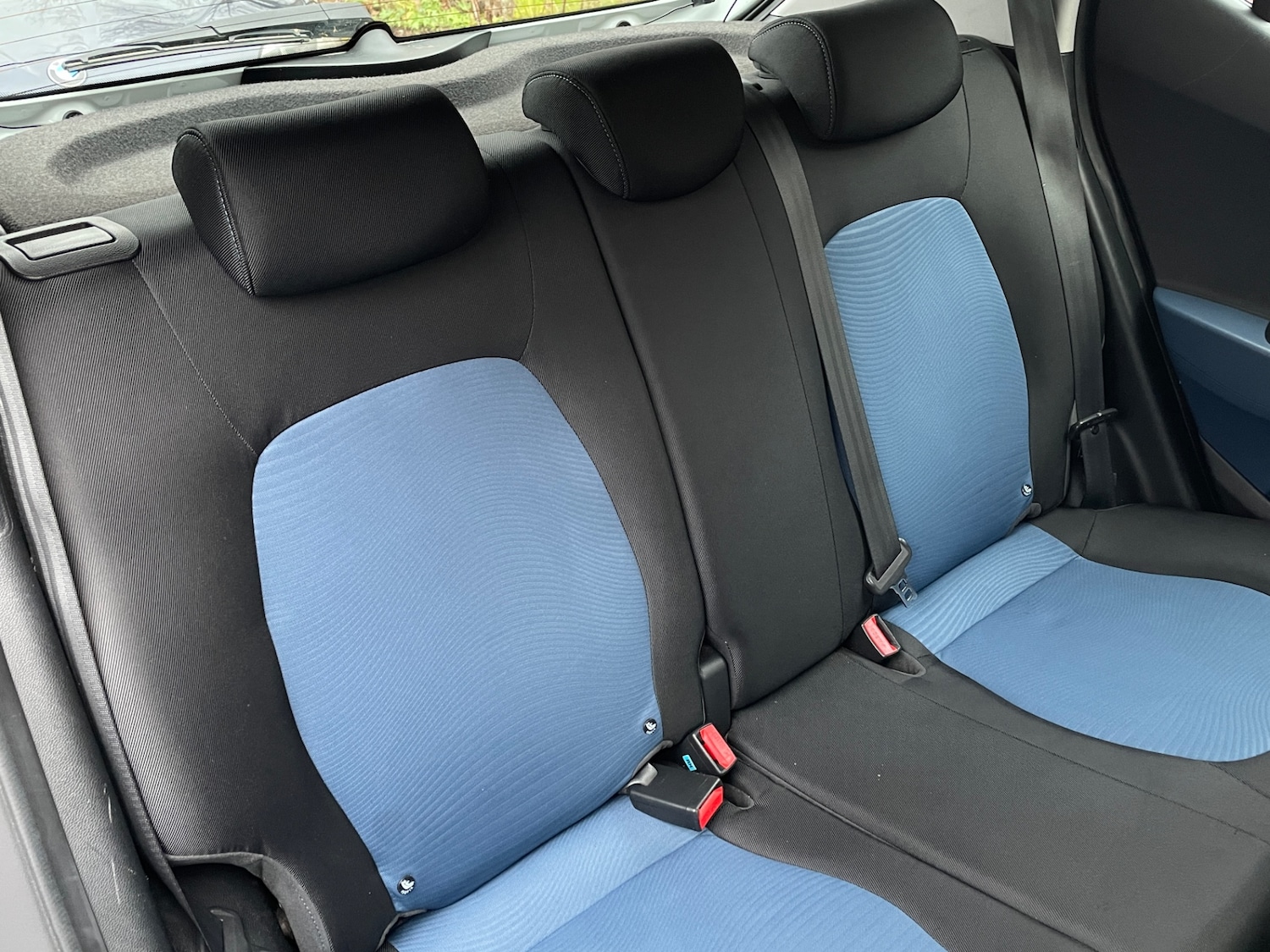 Used Hyundai i10 2015 for sale - 77881437: Photo 9