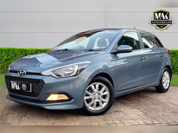 Used Hyundai i20 2017 for sale - 77790413: Photo