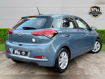 Used Hyundai i20 2017 for sale - 77790413: Photo