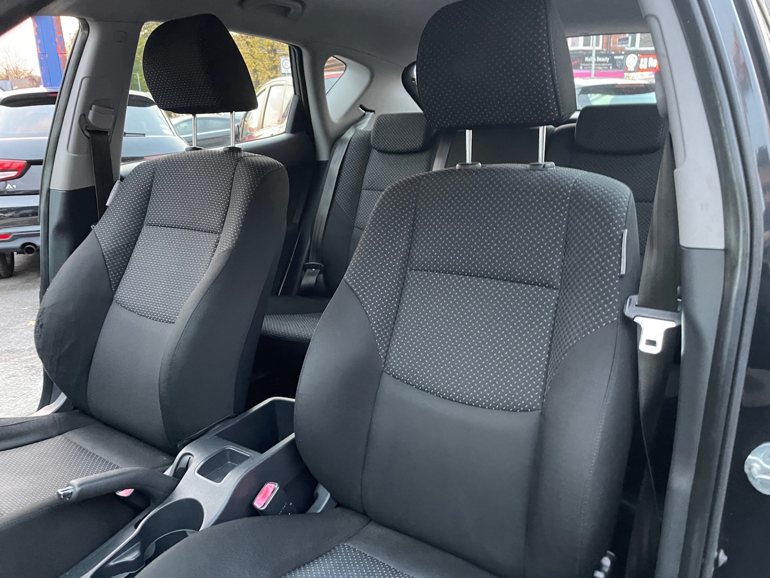 Used Hyundai i30 2010 for sale - 76376784: Photo 12