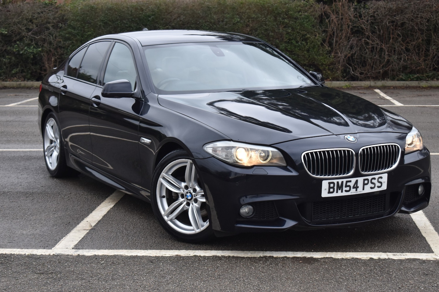 Used BMW 5 Series 2012 for sale - 77301394: Photo 1