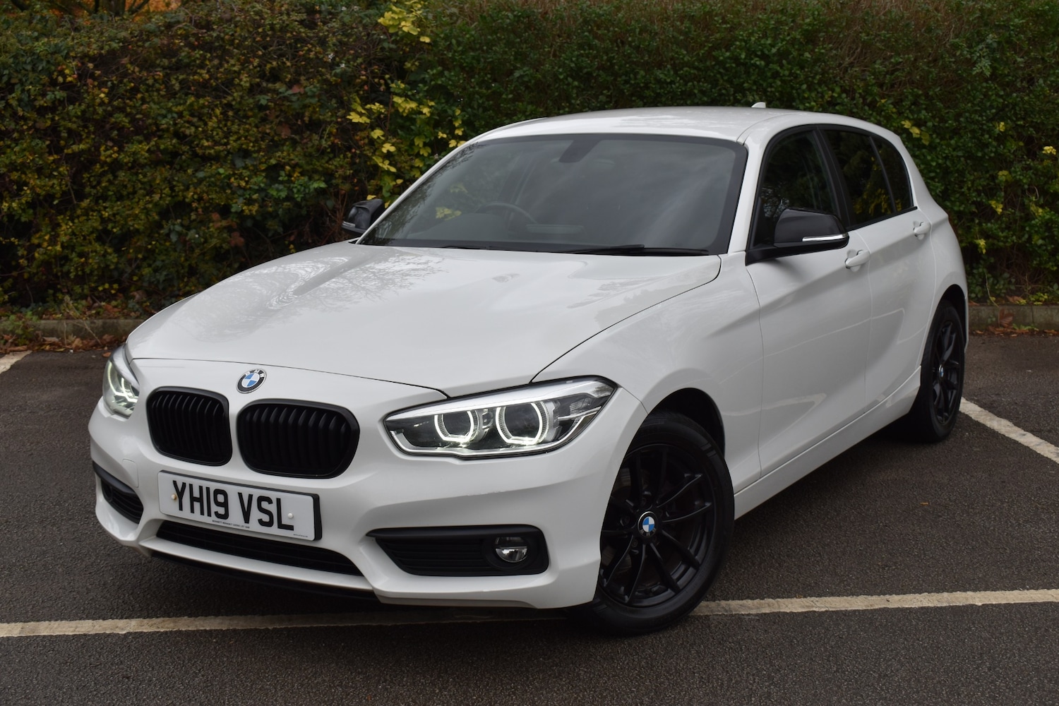 Used BMW 1 Series 2019 for sale - 76405199: Photo 2