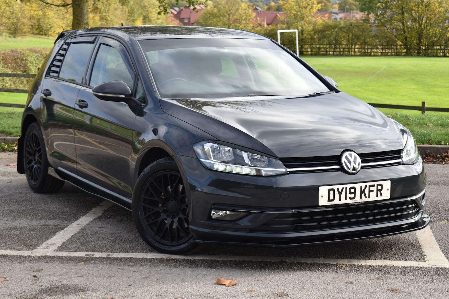 Used Volkswagen Golf 2019 for sale - 76375668: Photo 1