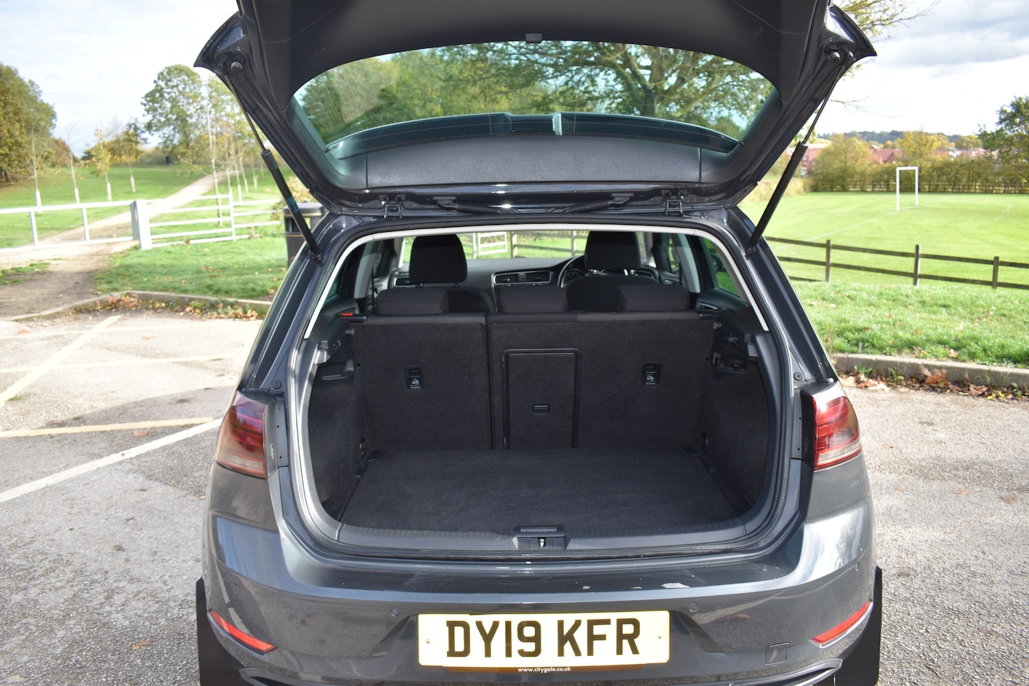 Used Volkswagen Golf 2019 for sale - 76375668: Photo 15