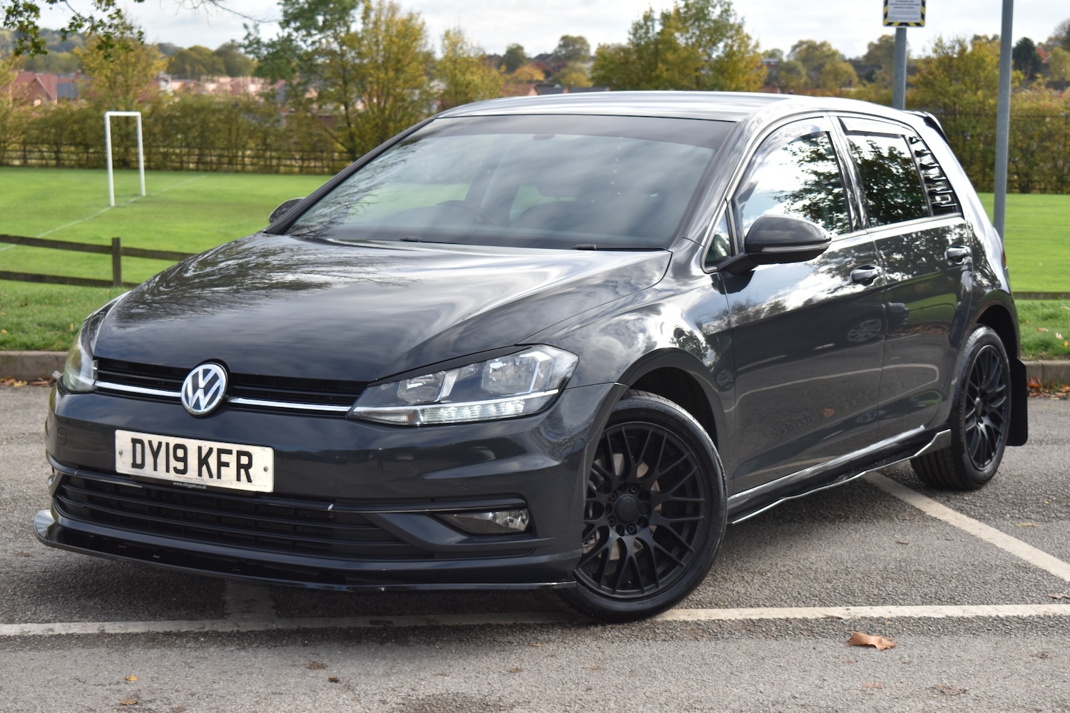 Used Volkswagen Golf 2019 for sale - 76375668: Photo 2