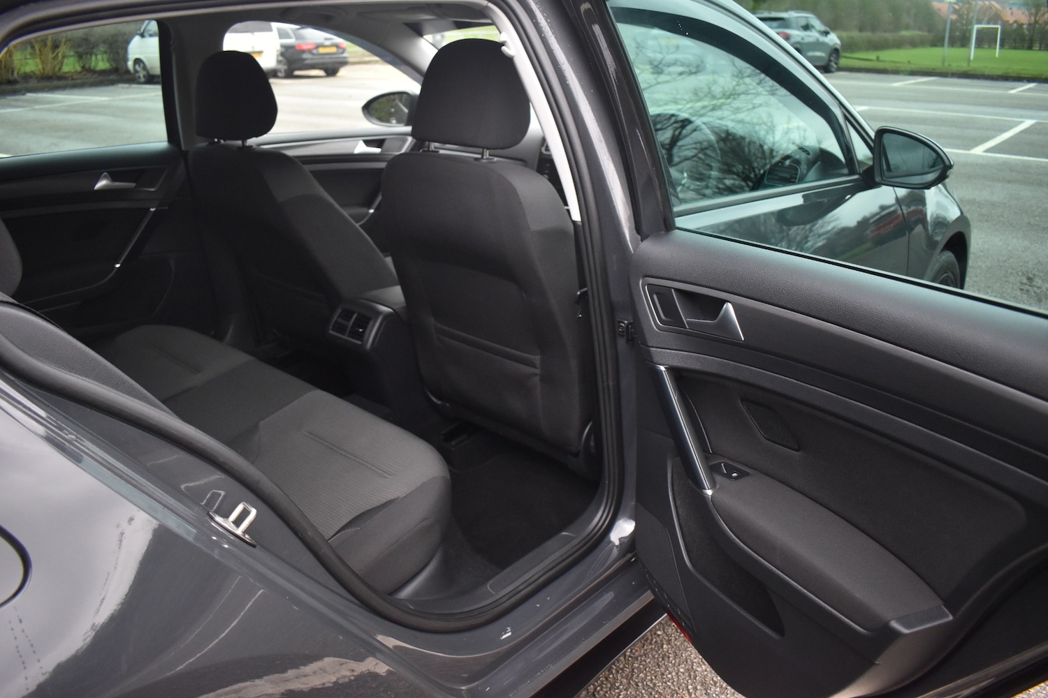 Used Volkswagen Golf 2019 for sale - 76375668: Photo 38