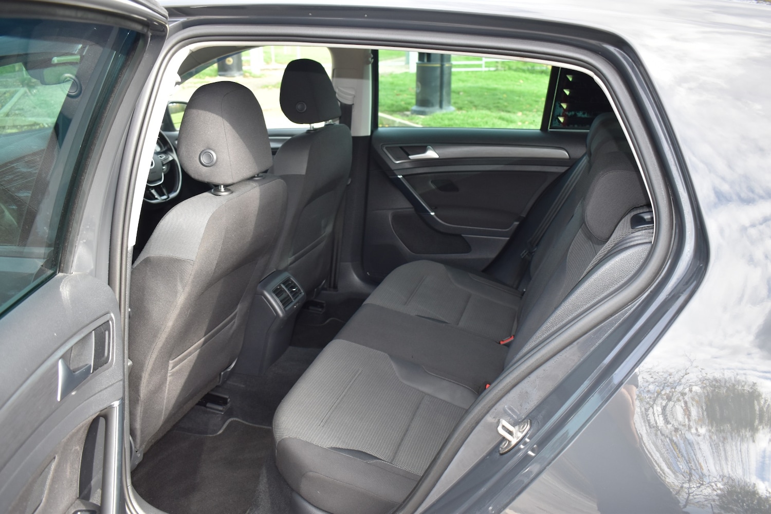 Used Volkswagen Golf 2019 for sale - 76375668: Photo 9