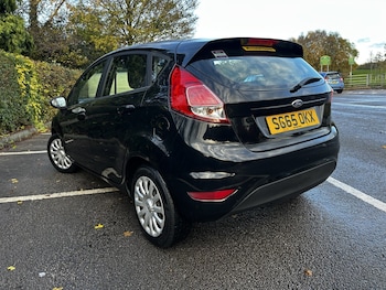 Used Ford Fiesta 2015 for sale - 76431032: Photo