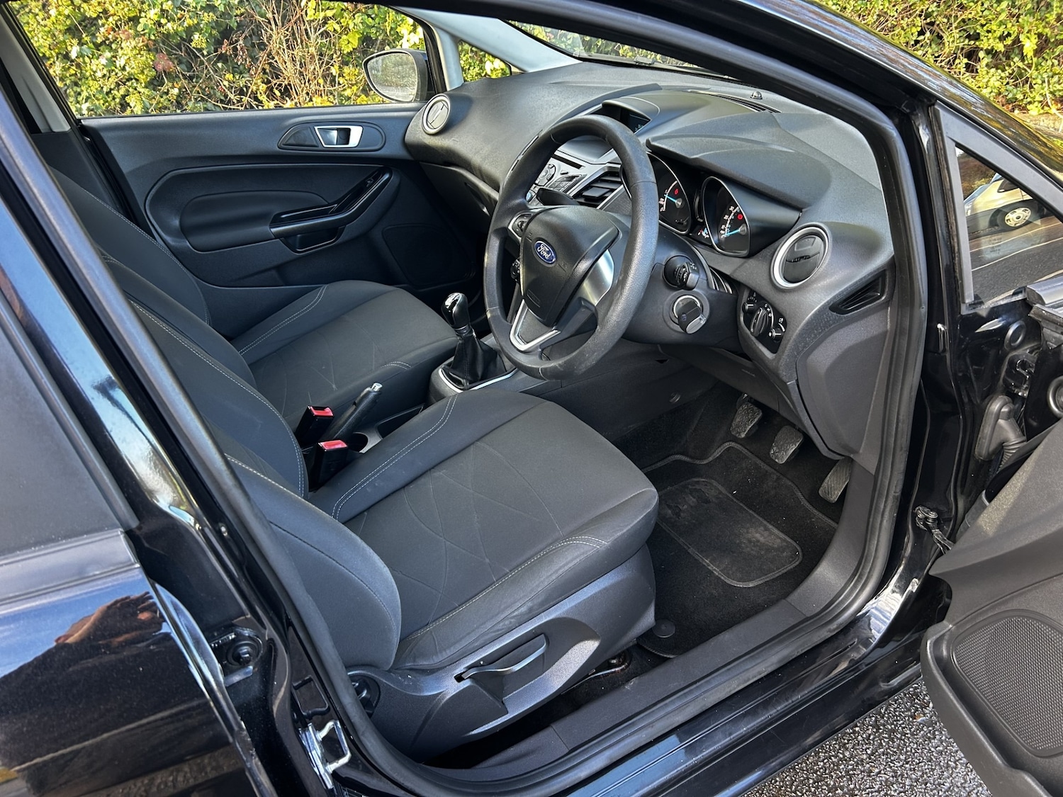 Used Ford Fiesta 2015 for sale - 76431032: Photo 6