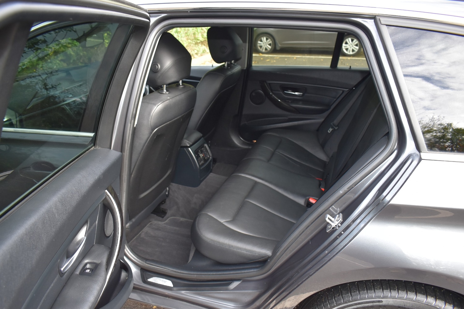 Used BMW 3 Series 2014 for sale - 76375633: Photo 10