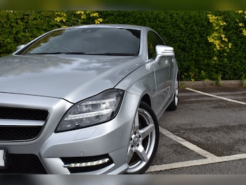 Used Mercedes-Benz CLS 2011 for sale - 78611072: Photo