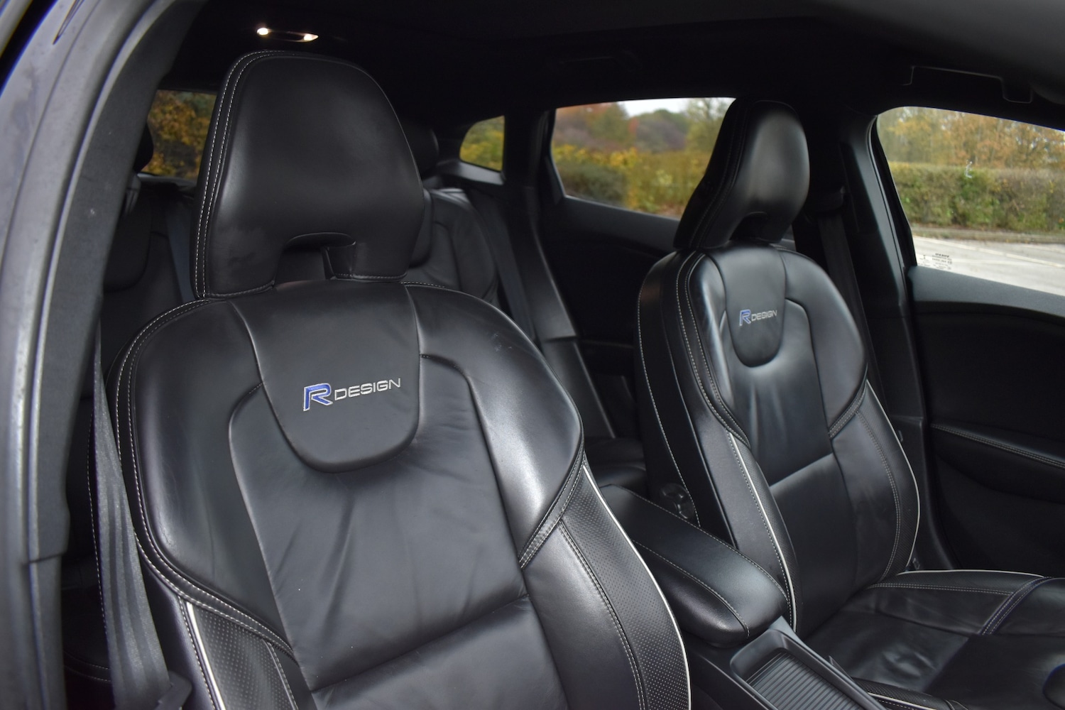 Used Volvo V40 2014 for sale - 76508089: Photo 10