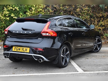 Used Volvo V40 2014 for sale - 76508089: Photo
