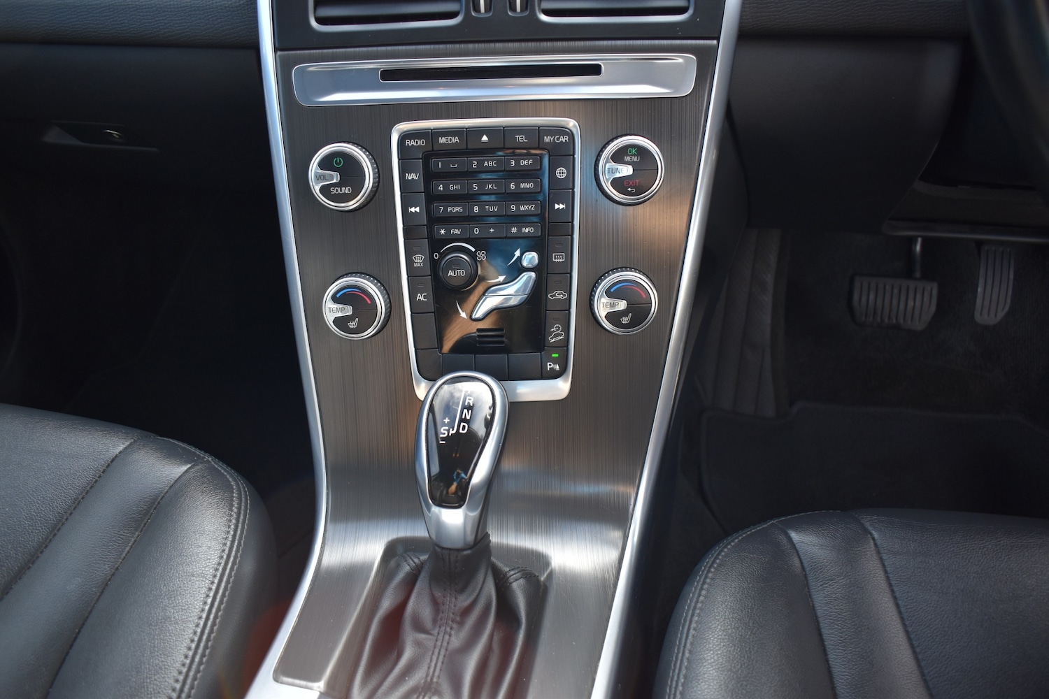 Used Volvo XC60 2014 for sale - 76184580: Photo 8