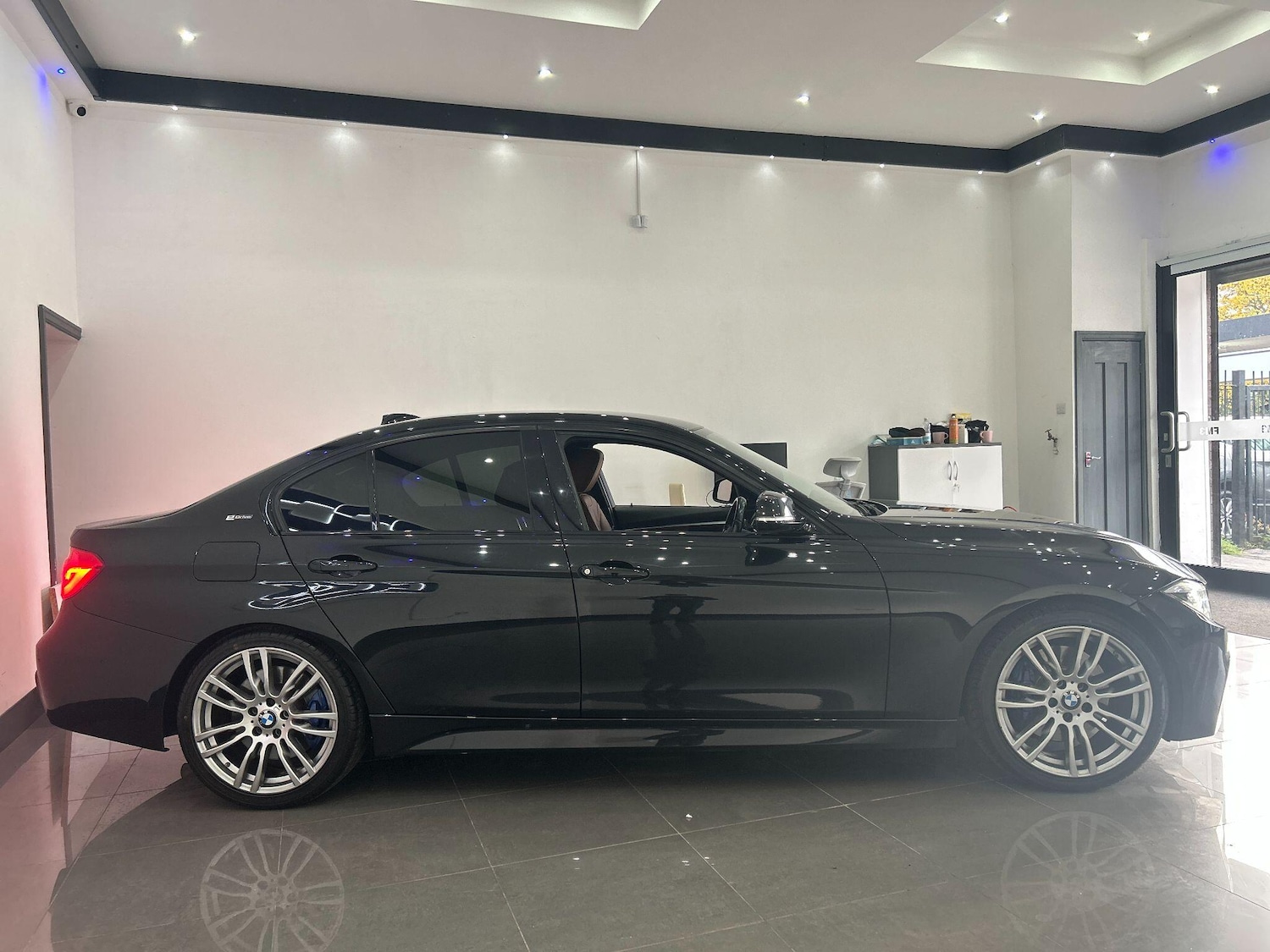 Used BMW 3 Series 2016 for sale - 76370774: Photo 41