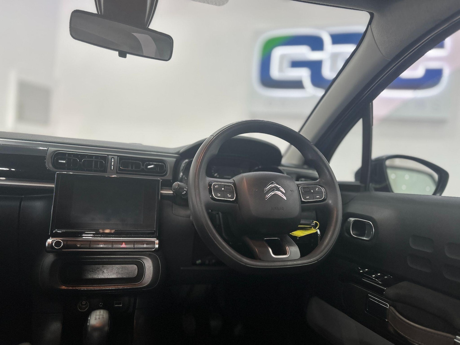 Used Citroen C3 2017 for sale - 76042023: Photo 2