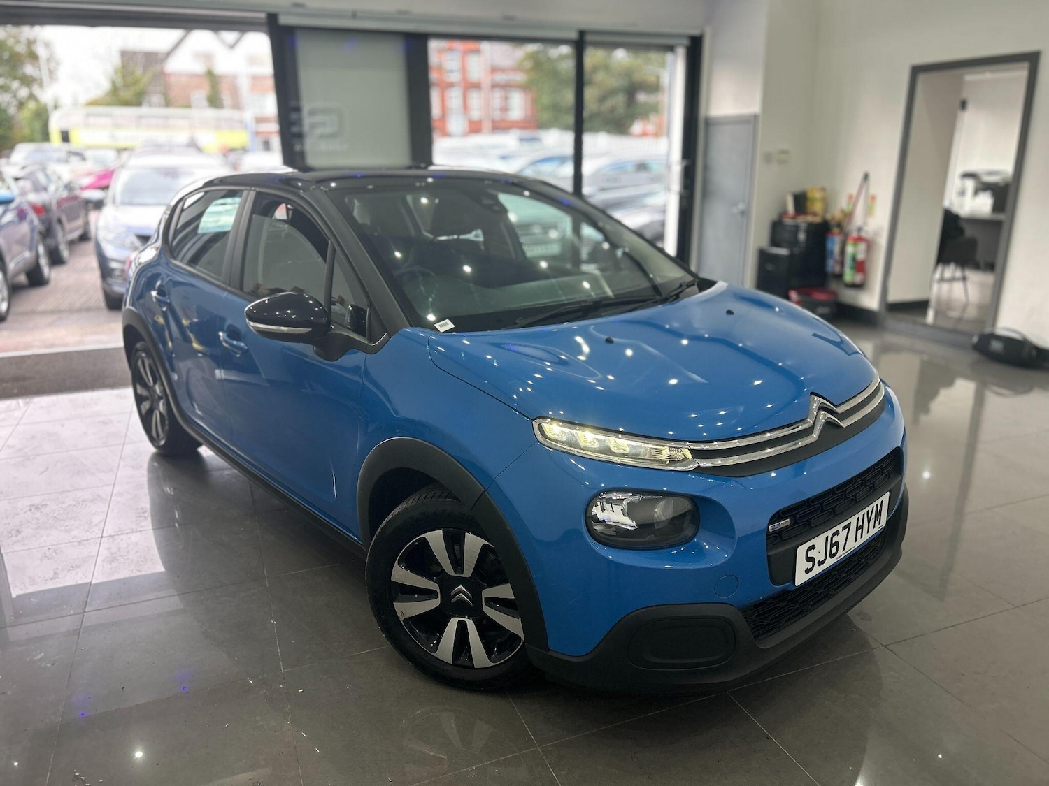 Used Citroen C3 2017 for sale - 76042023: Photo 4