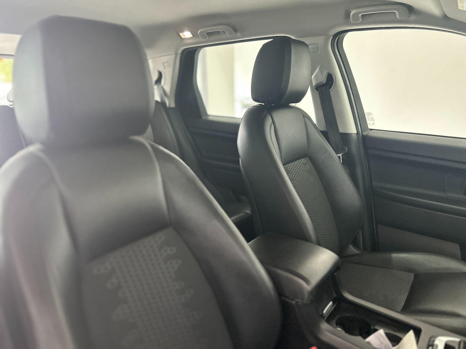 Used Land Rover Discovery Sport 2017 for sale - 75990091: Photo 14