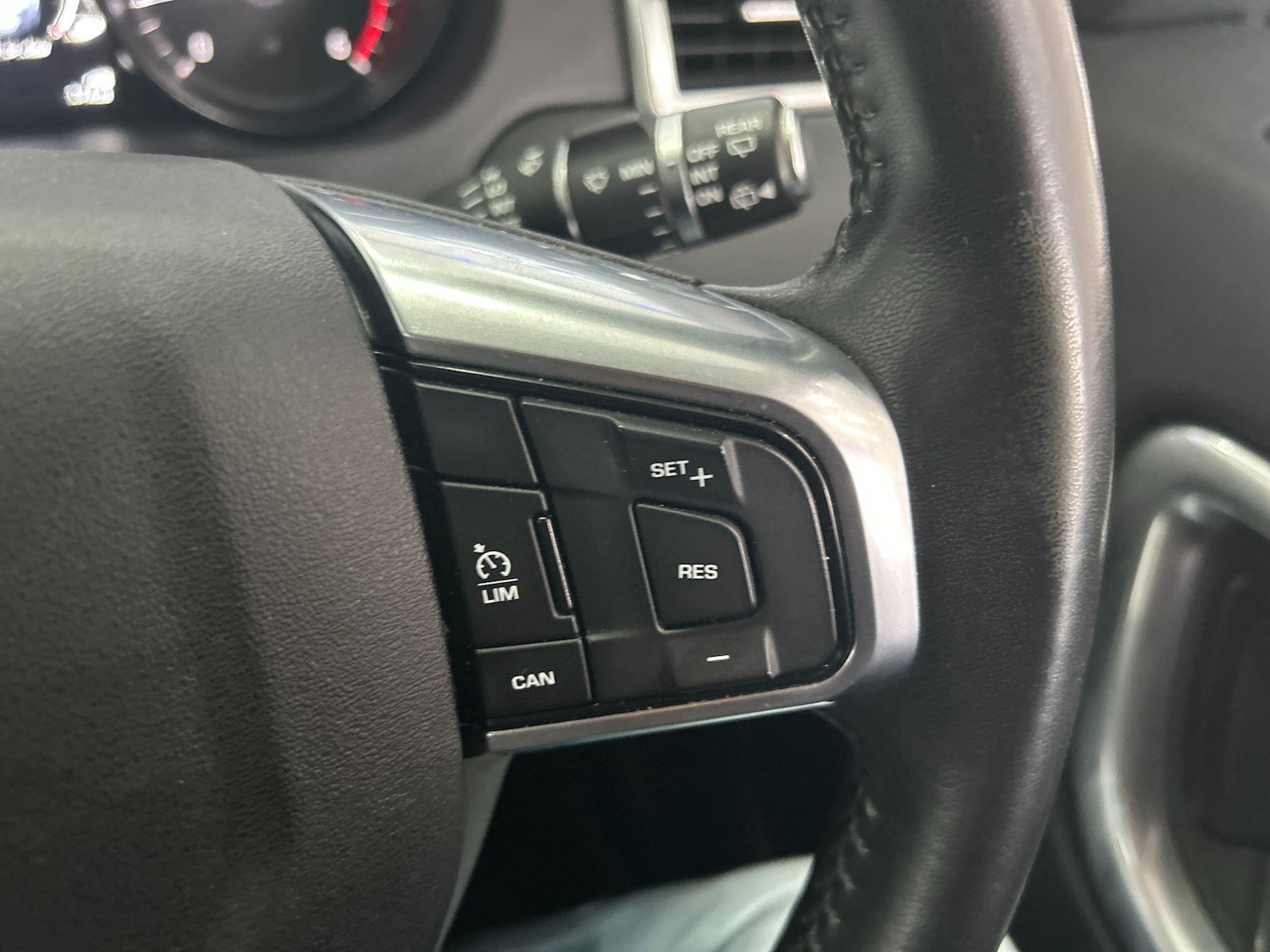 Used Land Rover Discovery Sport 2017 for sale - 75990091: Photo 22