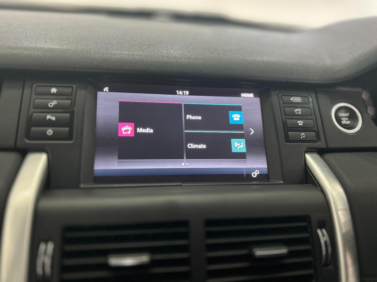 Used Land Rover Discovery Sport 2017 for sale - 75990091: Photo 27