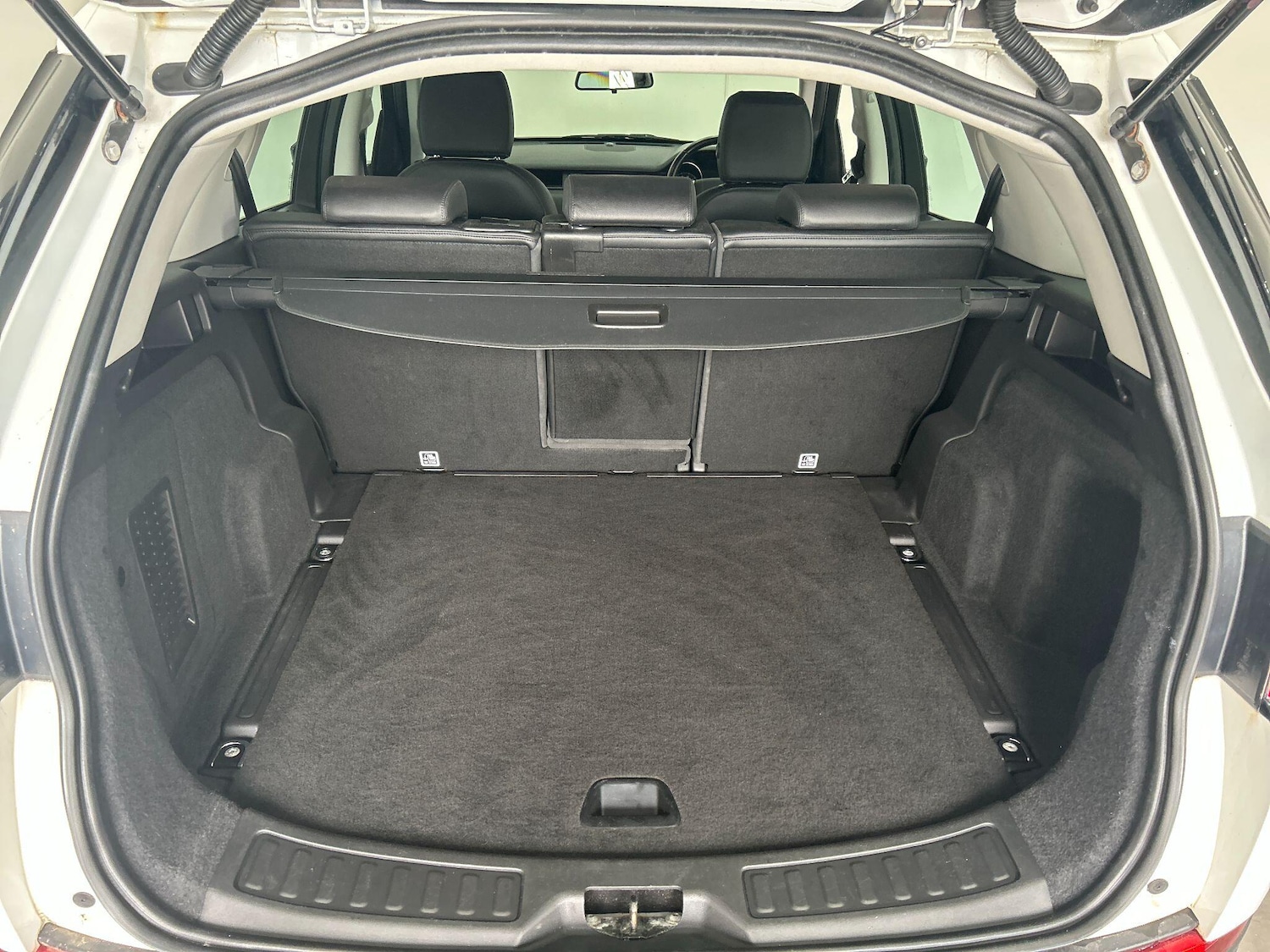 Used Land Rover Discovery Sport 2017 for sale - 75990091: Photo 31