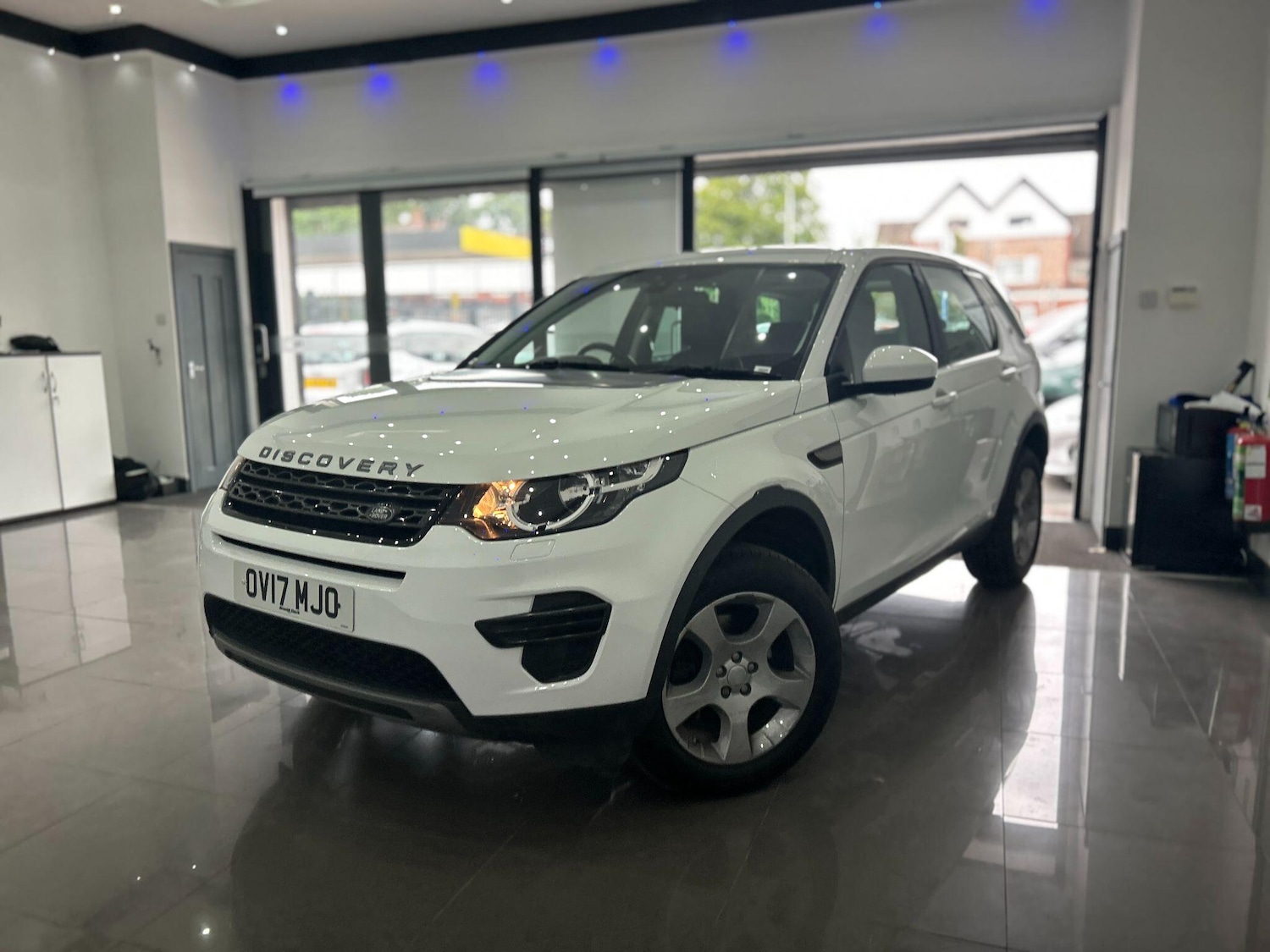 Used Land Rover Discovery Sport 2017 for sale - 75990091: Photo 8