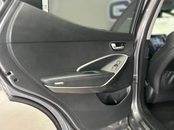 Used Hyundai Santa Fe 2015 for sale - 76188464: Photo 29