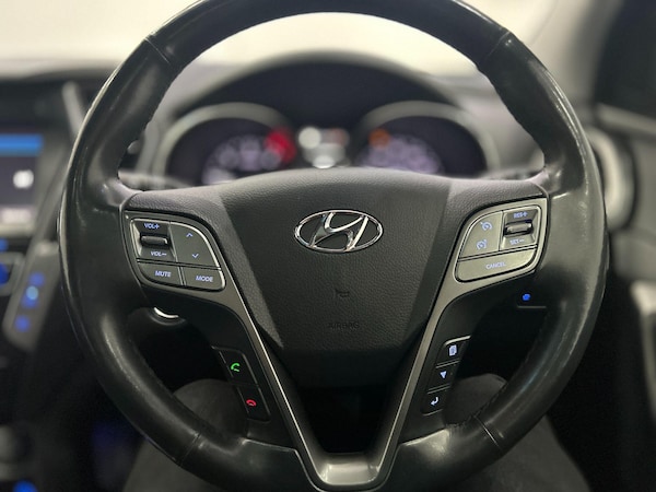 Used Hyundai Santa Fe 2015 for sale - 76188464: Photo 33