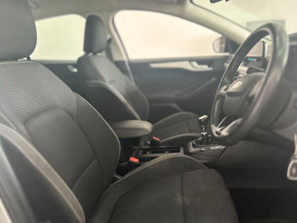 Used Ford Focus 2018 for sale - 76042642: Photo 17