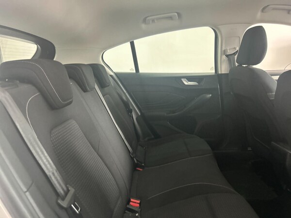 Used Ford Focus 2018 for sale - 76042642: Photo 18