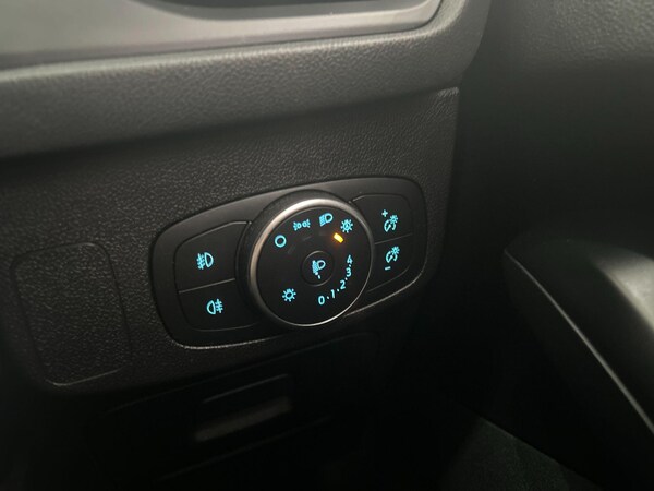 Used Ford Focus 2018 for sale - 76042642: Photo 24