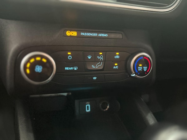 Used Ford Focus 2018 for sale - 76042642: Photo 26
