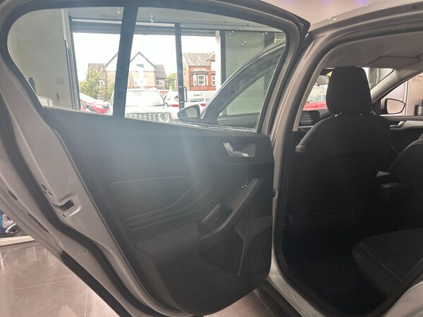 Used Ford Focus 2018 for sale - 76042642: Photo 31