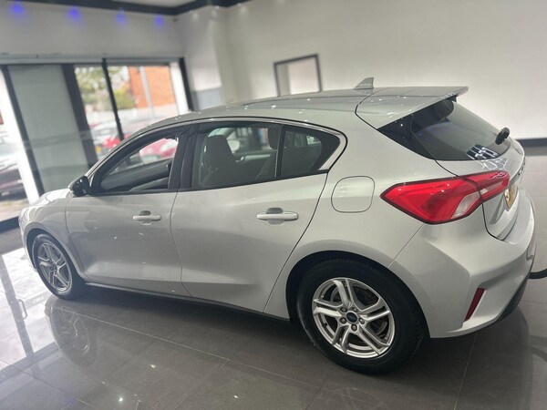 Used Ford Focus 2018 for sale - 76042642: Photo 6
