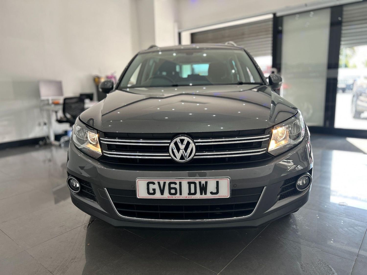 Used Volkswagen Tiguan 2012 for sale - 76083687: Photo 10