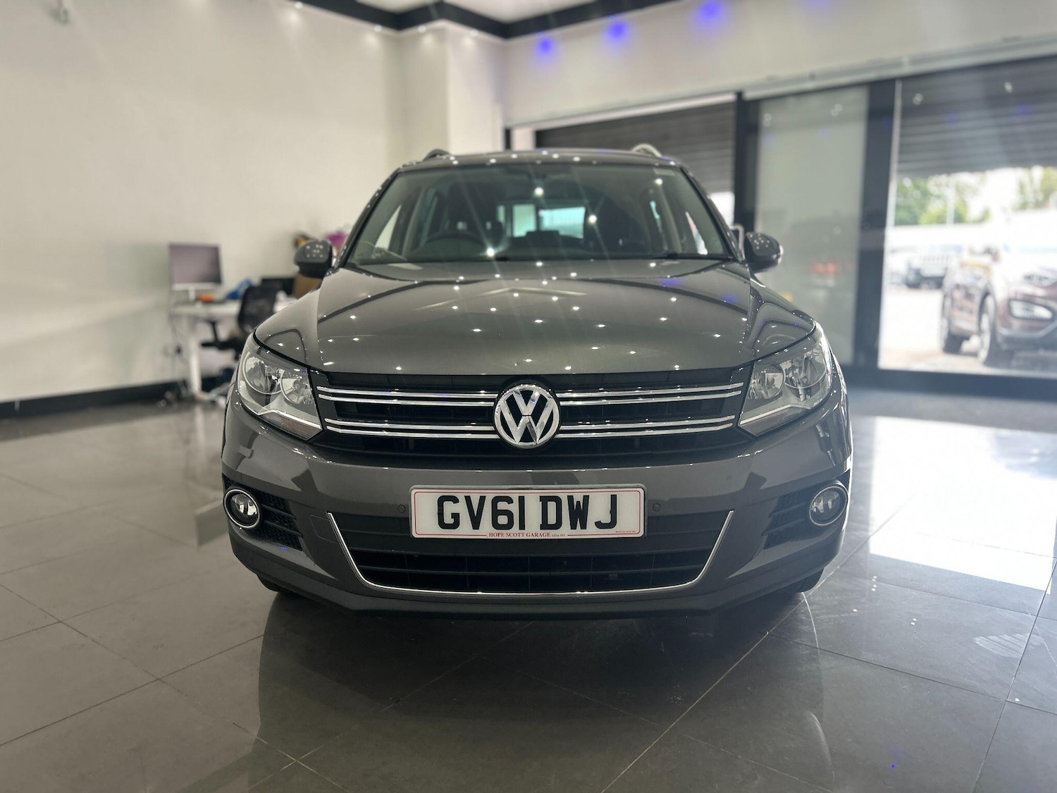 Used Volkswagen Tiguan 2012 for sale - 76083687: Photo 12